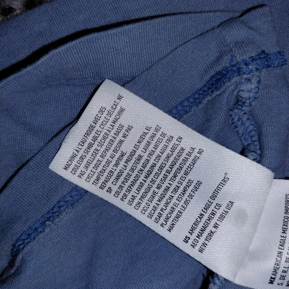 American Eagle Dusty Blue Logo Graphic Tee - Size XS - EUC - Picture 9 of 14